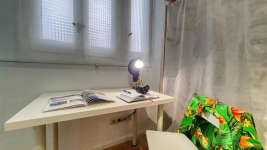 Rooms in Madrid Chamberí - photo 4