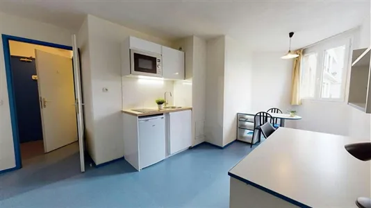 Apartments in Lyon - photo 2