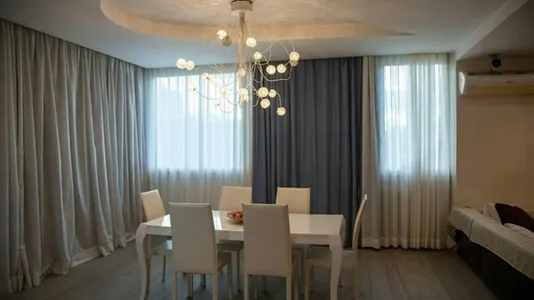 Apartments in Roma Municipio XIV – Monte Mario - photo 4