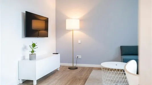 Apartments in Berlin Friedrichshain-Kreuzberg - photo 2