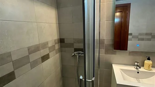 Rooms in Madrid Fuencarral-El Pardo - photo 8