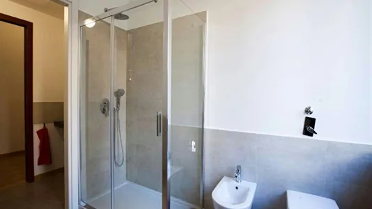 Rooms in Milano Zona 8 - Fiera, Gallaratese, Quarto Oggiaro - photo 5