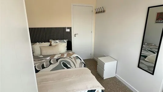 Rooms in Godelleta - photo 1