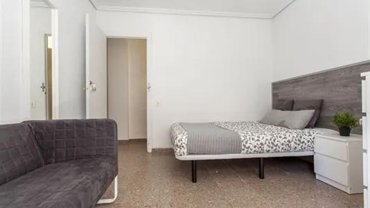 Rooms in Valencia La Zaidía - photo 8