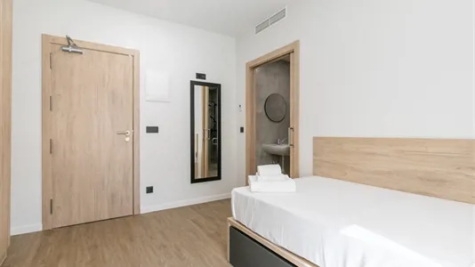 Rooms in Getafe - photo 2