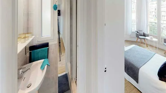 Rooms in Paris 15ème arrondissement - photo 5