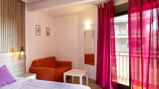 Rooms in Madrid Carabanchel - photo 8