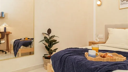 Rooms in Barcelona Eixample - photo 4