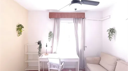 Rooms in Los Bermejales - photo 3