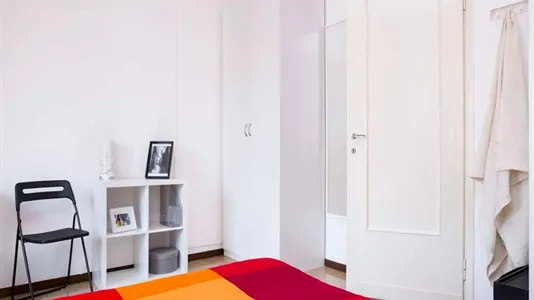 Rooms in Milano Zona 8 - Fiera, Gallaratese, Quarto Oggiaro - photo 2