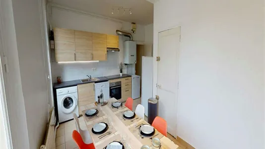 Rooms in Paris 7ème arrondissement - photo 9