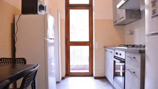 Rooms in Cagliari - photo 4