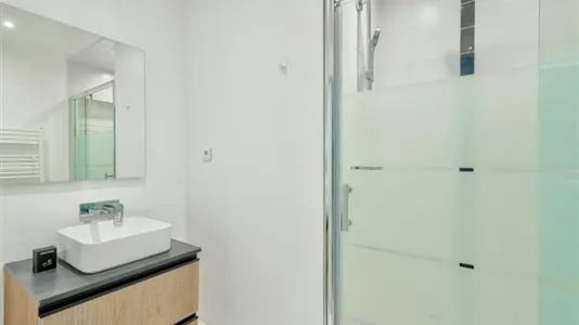 Apartments in Paris 17ème arrondissement - photo 4