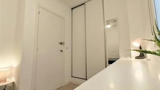 Rooms in Madrid Centro - photo 3