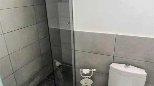 Rooms in Barcelona Ciutat Vella - photo 9