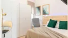 Room for rent, Madrid Centro, Madrid, &lt;span class=&quot;blurred street&quot; onclick=&quot;ProcessAdRequest(13468749)&quot;&gt;&lt;span class=&quot;hint&quot;&gt;See streetname&lt;/span&gt;[xxxxxxxxxxxxx]&lt;/span&gt;