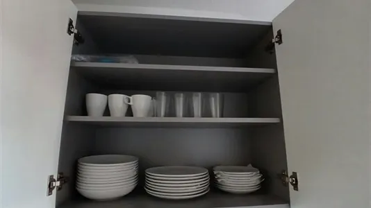 Rooms in Madrid Carabanchel - photo 8