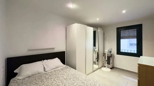 Apartments in Barcelona Ciutat Vella - photo 2