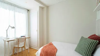 Room for rent in Madrid Chamartín, Madrid