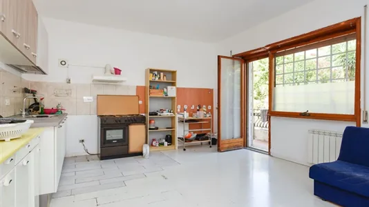 Rooms in Roma Municipio XII – Monte Verde - photo 6