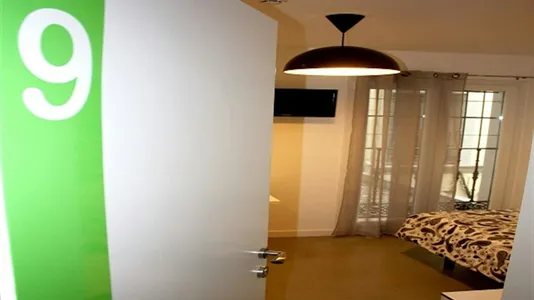 Rooms in Madrid Centro - photo 3