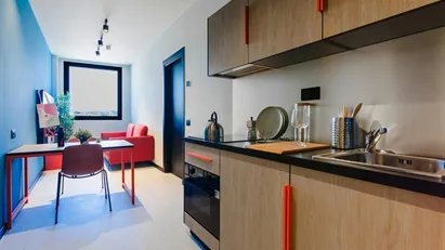 Room for rent in Napoli Municipalità 4, Naples