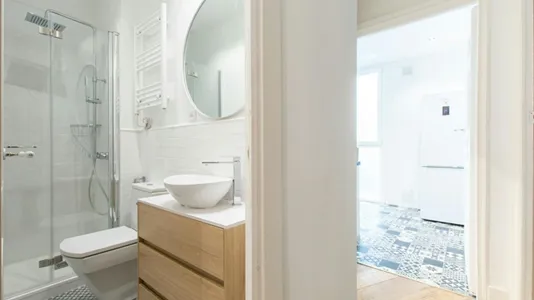 Rooms in Madrid Centro - photo 6