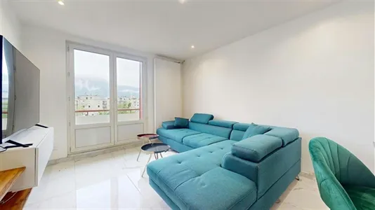 Apartments in Grenoble - photo 2