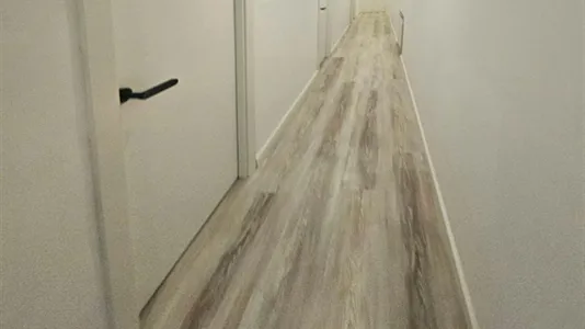 Rooms in Madrid San Blas - photo 8