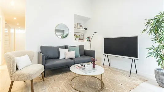Apartments in Madrid Chamberí - photo 4