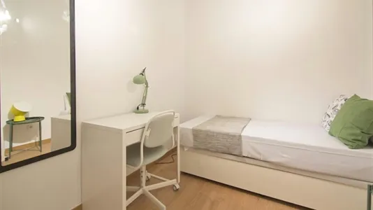 Rooms in Madrid Moncloa-Aravaca - photo 1