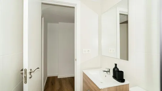 Rooms in Zaragoza - photo 9