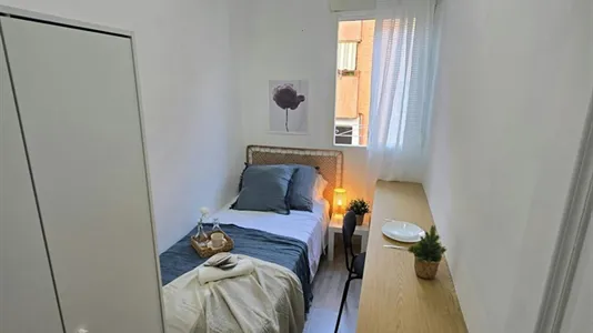 Houses in Madrid Usera - photo 8