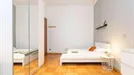 Room for rent, Milano Zona 8 - Fiera, Gallaratese, Quarto Oggiaro, Milan, Via Novegno