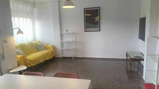 Rooms in Tavernes Blanques - photo 10