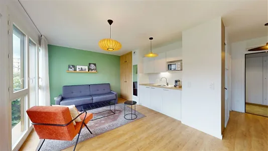 Apartments in L'Haÿ-les-Roses - photo 2