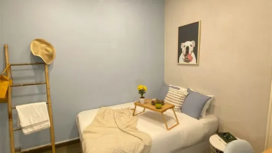 Rooms in Barcelona Eixample - photo 4