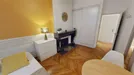 Room for rent, Lyon, Auvergne-Rhône-Alpes, &lt;span class=&quot;blurred street&quot; onclick=&quot;ProcessAdRequest(13859133)&quot;&gt;&lt;span class=&quot;hint&quot;&gt;See streetname&lt;/span&gt;[xxxxxxxxxxxxx]&lt;/span&gt;