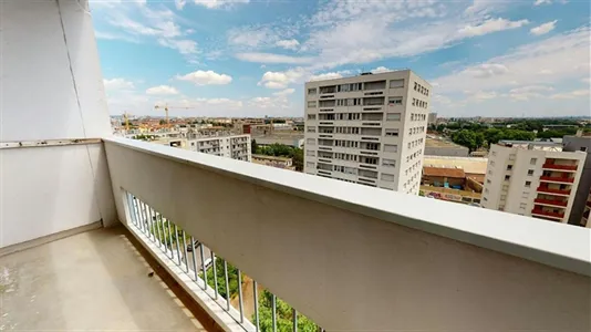 Apartments in Lyon - photo 3
