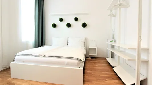 Apartments in Wien Neubau - photo 4