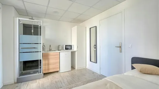 Apartments in Bobigny - photo 3