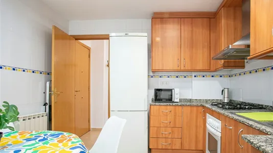 Rooms in Barcelona Sants-Montjuïc - photo 5