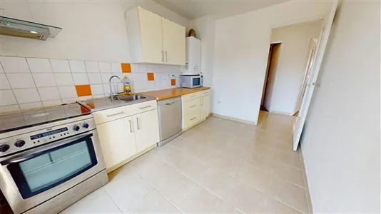 Apartments in Lyon - photo 3