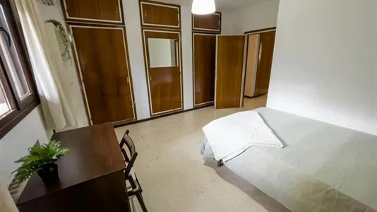 Rooms in Enramadilla - photo 2