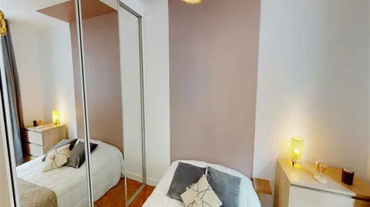 Rooms in Paris 17ème arrondissement - photo 2