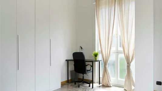 Rooms in Milano Zona 8 - Fiera, Gallaratese, Quarto Oggiaro - photo 7