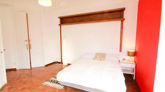 Rooms in Barcelona Eixample - photo 5