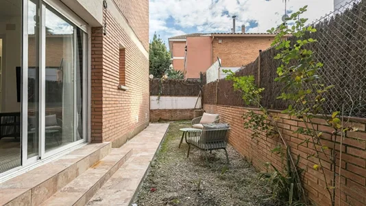 Apartments in Sant Cugat del Vallès - photo 1