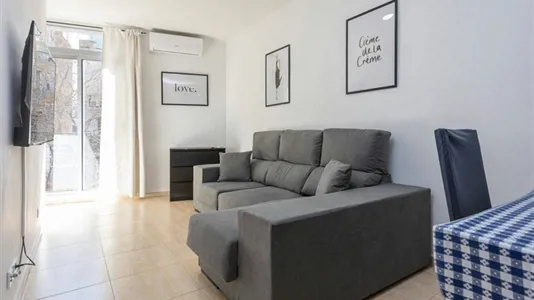 Apartments in Barcelona Sants-Montjuïc - photo 1