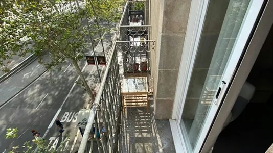 Rooms in Barcelona Ciutat Vella - photo 3